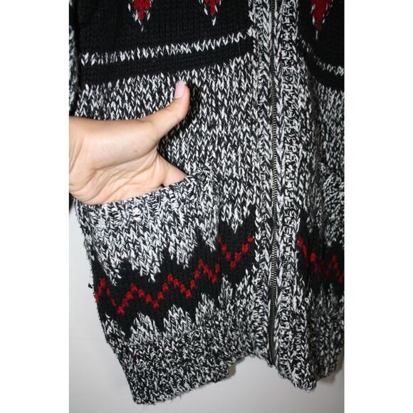 VTG American Eagle Hand Knit Cowichan Zip Up Sweater Men's Small - Picture 4 of 6